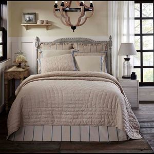 Charlotte Queen Quilt (Quilt Only!)